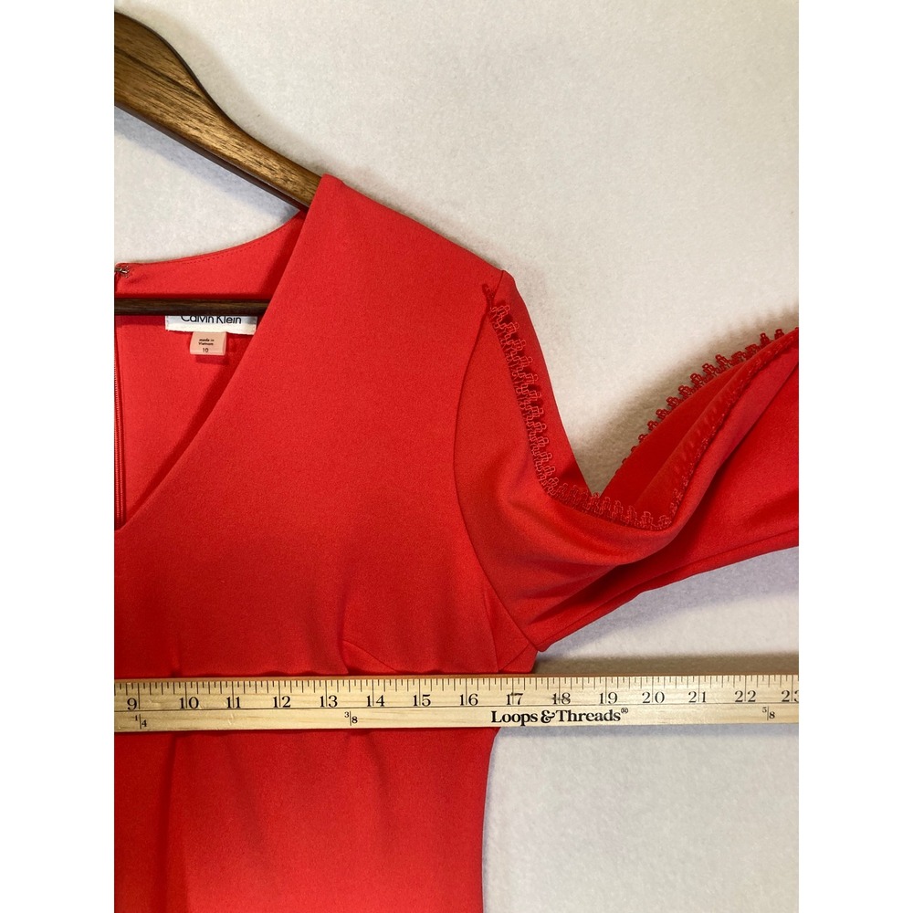 Sophisticated Calvin Klein Women 10 Red Bell Sleeve Lace Trim Sheath Dress‎ NEW - Picture 6 of 10
